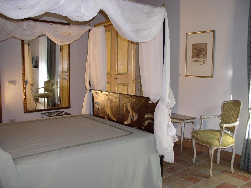 L'Arcadia Guest House Pietrasanta Phòng bức ảnh