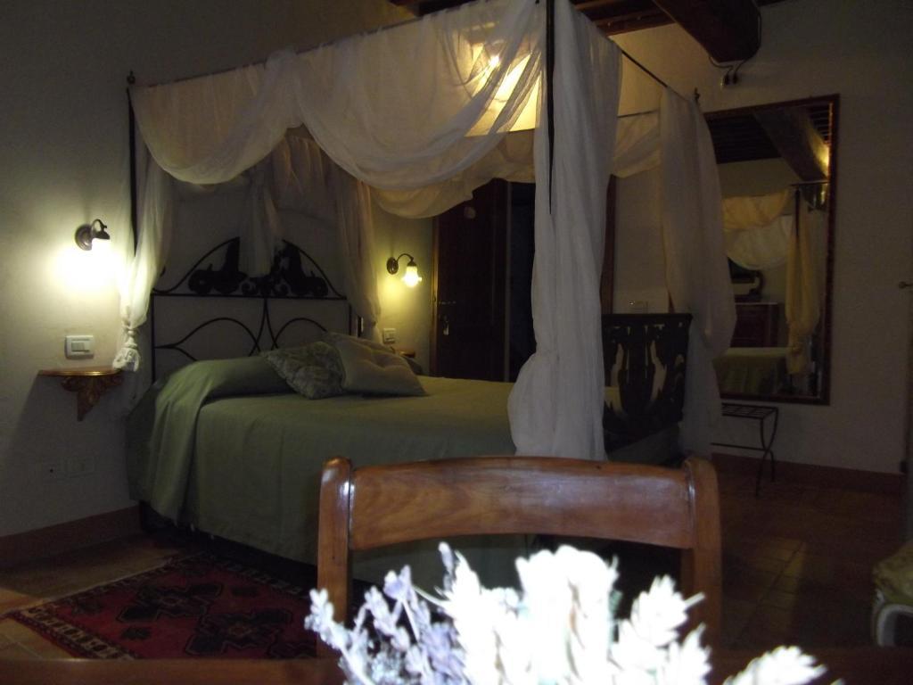 L'Arcadia Guest House Pietrasanta Phòng bức ảnh